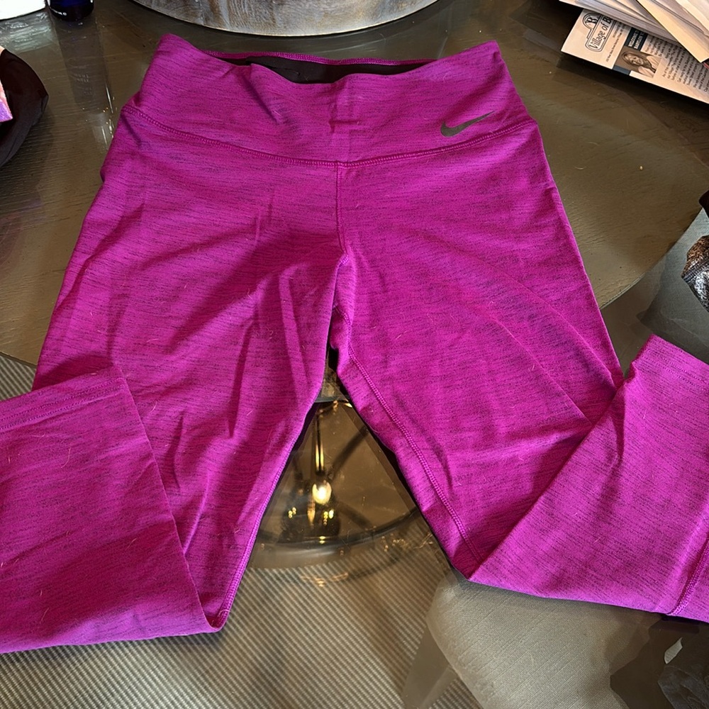 Nike did fit capri leggings